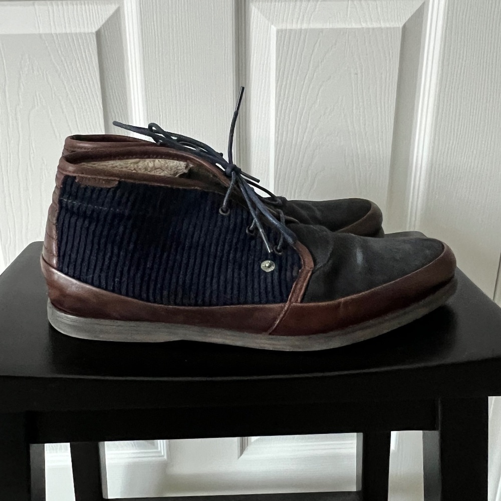 Ted Baker London Tropot Chukka Corduroy and Leather Size 10 US
